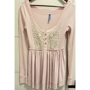 Free People Pink Long Sleeve Baby Doll Top With Lace Detail Sz M